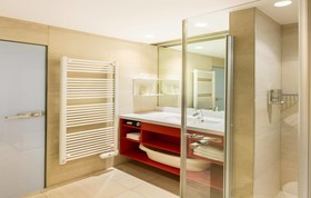 All in Red Thermenhotel