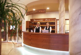 Thermenhotel  Kurz
