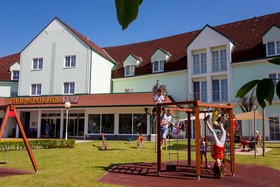 Thermenhotel  Kurz