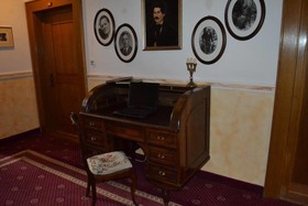 Biedermeier Schlössl Lerchenhof