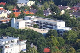 College Garden Hotel