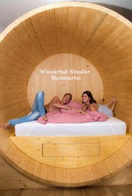 Wein And Schlafgut Kuessler