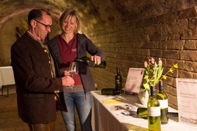 Wein And Schlafgut Kuessler