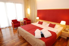 Therme Laa – Hotel I Silent Spa I Villas