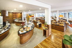 Therme Laa – Hotel I Silent Spa I Villas