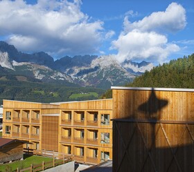Tirol Lodge