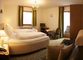 Panoramahotel Fliesserhof