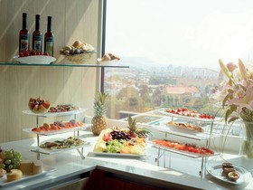 ADLERS Lifestyle Hotel