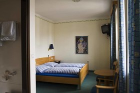 Bistro's Bed - Breakfast