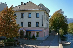 Bistro's Bed - Breakfast