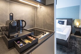 B(l)ackhome City Apartments