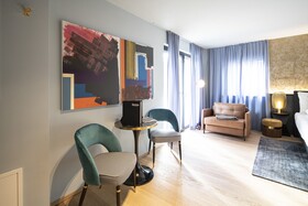 B(l)ackhome City Apartments