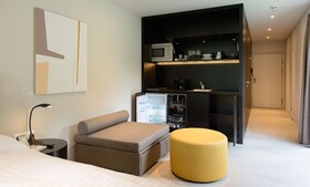 B(l)ackhome City Apartments