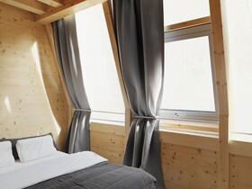 Mondholz - Urban Inn 24-7