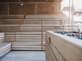 The Crystal VAYA Unique