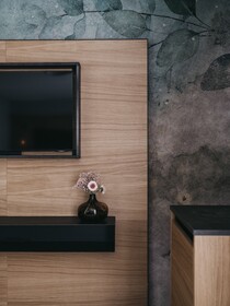 The Crystal VAYA Unique