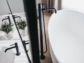 The Crystal VAYA Unique