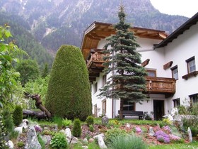 Gaestehaus Schrott