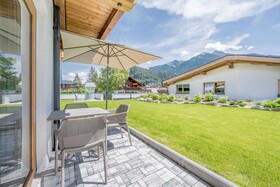 AlpenParks® Chalet & Apartment Alpina Seefeld