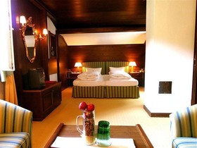 Hotel Olympia & Herbs