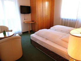 Hotel Olympia & Herbs