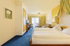 Mountains Hotel