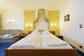 Mountains Hotel