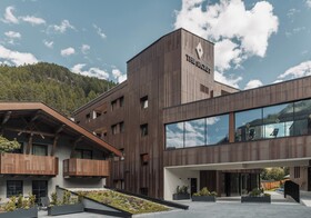 Castello Falkner Chalets & Residences