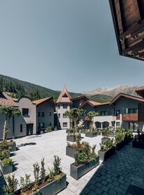 Castello Falkner Chalets & Residences