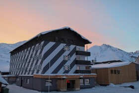 Hit the Sky Sporthotel