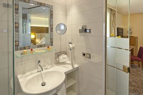 VALARA Alpine Art Hotel