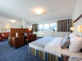 elaya hotel steinplatte