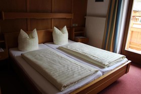 Hotel Guesthouse Almrose