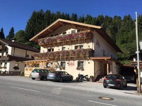 Hotel Guesthouse Almrose