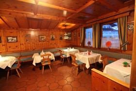 Hotel Lebzelter
