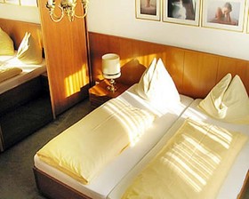 Hotel Lebzelter