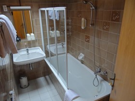 Hotel Alpenhaus Evianquelle