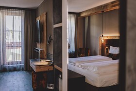 Post Post Hotel