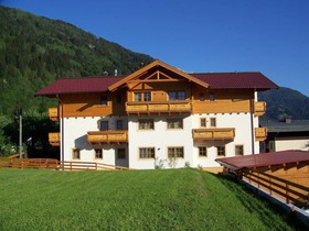 Landhaus & Appartementhaus Haussteiner