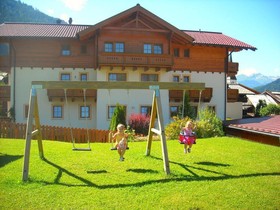 Landhaus & Appartementhaus Haussteiner