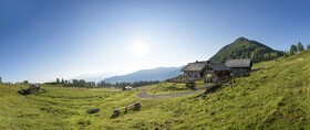 Almdorf Flachau Hütte
