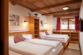 Almdorf Flachau Hütte
