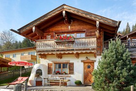 Almdorf Flachau Hütte