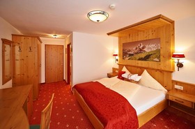 Hotel Bergzeit