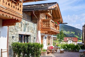 Promi Alm