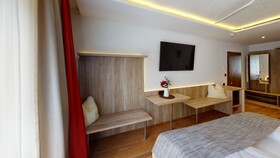 Hotel Adler