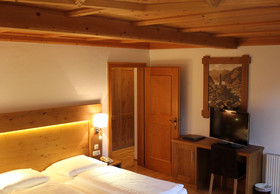 Hotel & Chalet Dorfer