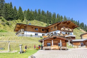 AlmGlück Chalet