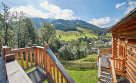 Chalets Blockhaus Saalbach by HolidayFlats24