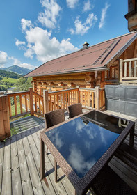 Chalets Blockhaus Saalbach by HolidayFlats24